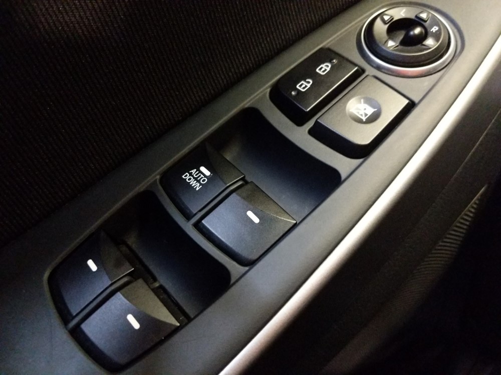 2017 Hyundai Elantra - Driver Power Windows/Lock Control