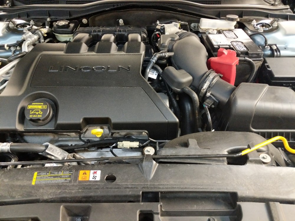 2011 Lincoln MKZ - Engine