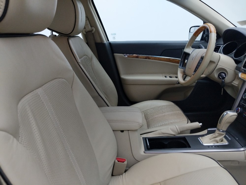 2011 Lincoln MKZ - Passenger Front Seat