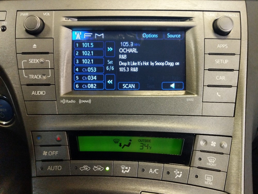 2015 Toyota Prius - Stereo Package