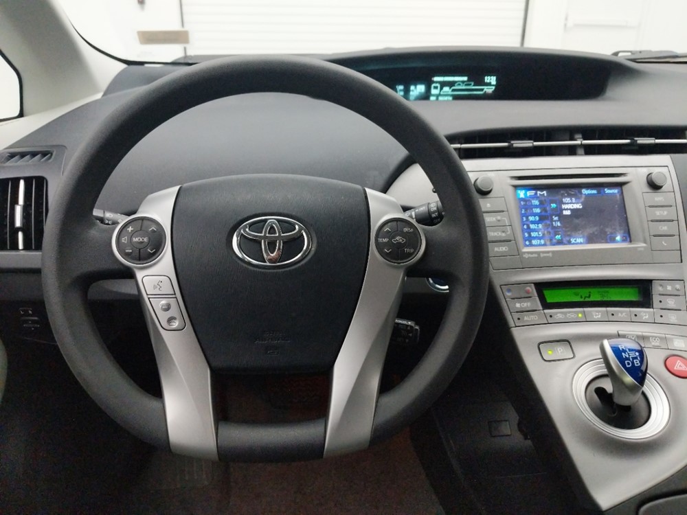 2015 Toyota Prius - Driver Dash