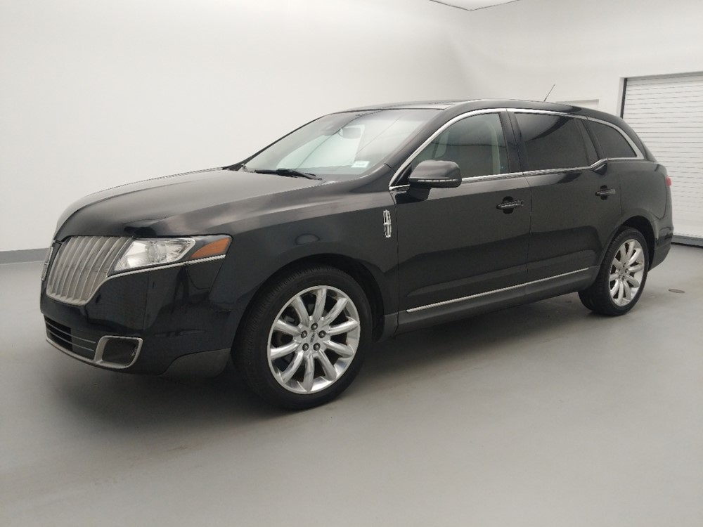 2010 Lincoln MKT - Driver Front Side