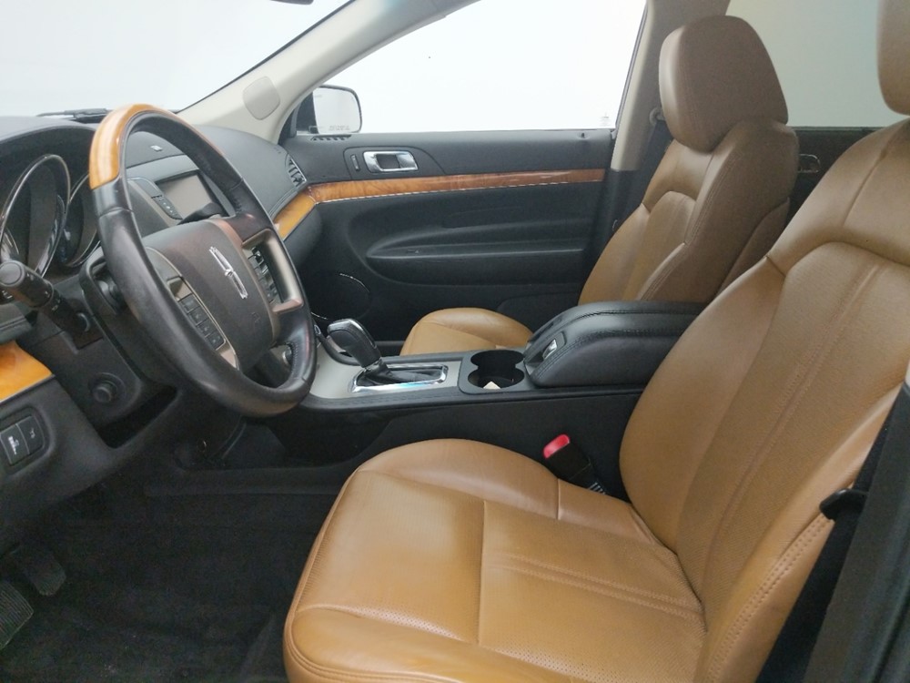 2010 Lincoln MKT - Driver Front Seat