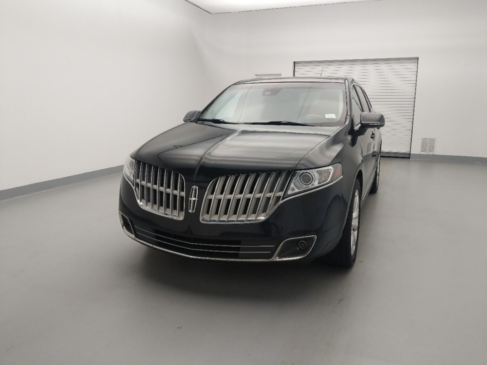 2010 Lincoln MKT - Driver Front Hood