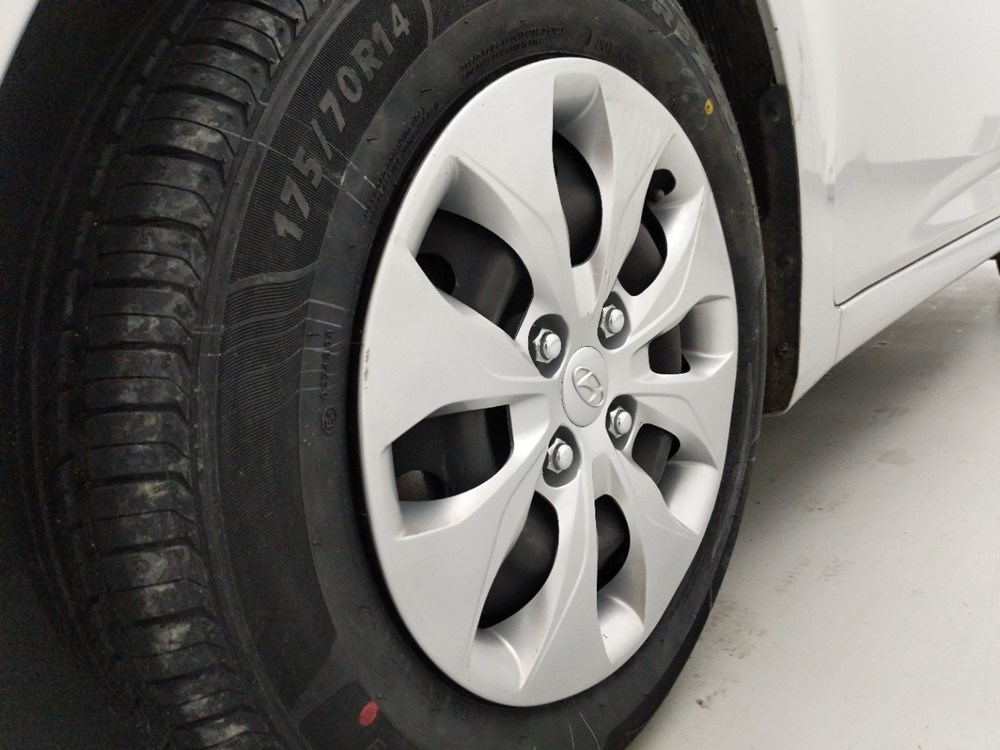 2017 Hyundai Accent - Wheel
