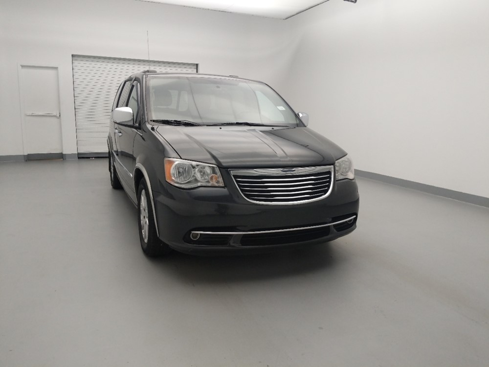 2012 Chrysler Town and Country - Passenger Front Hood