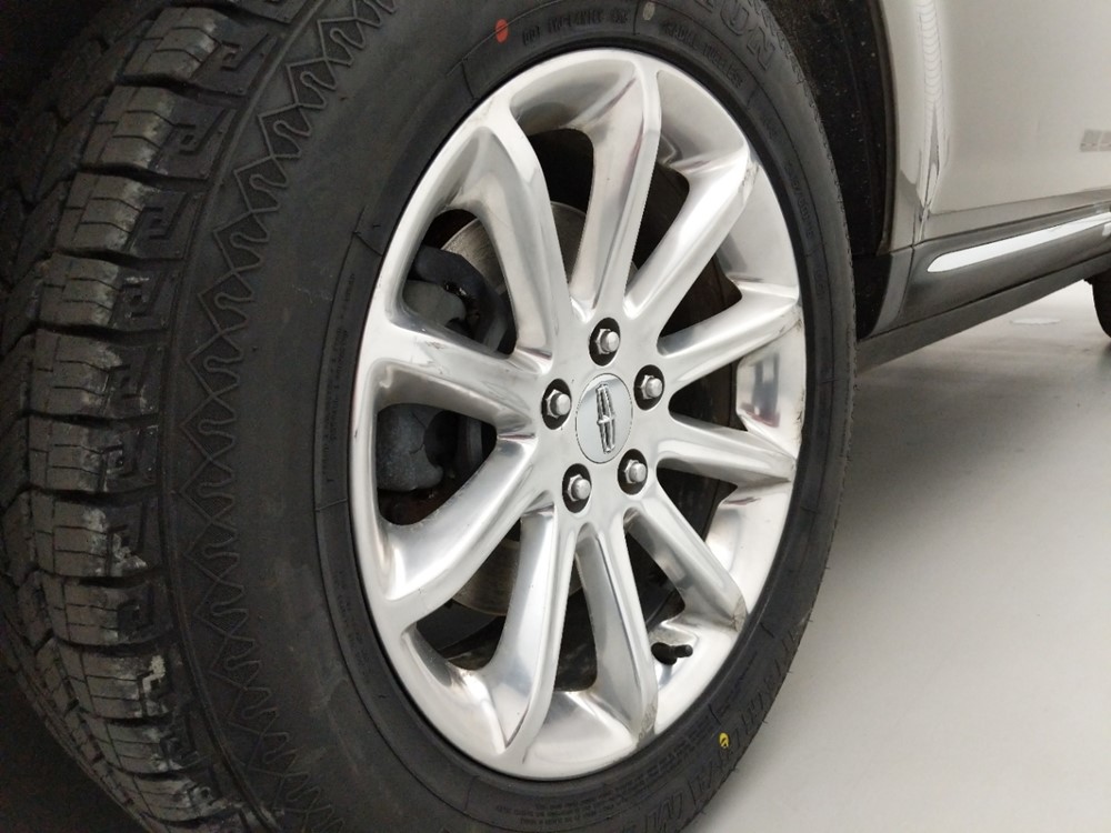 2012 Lincoln MKX - Wheel