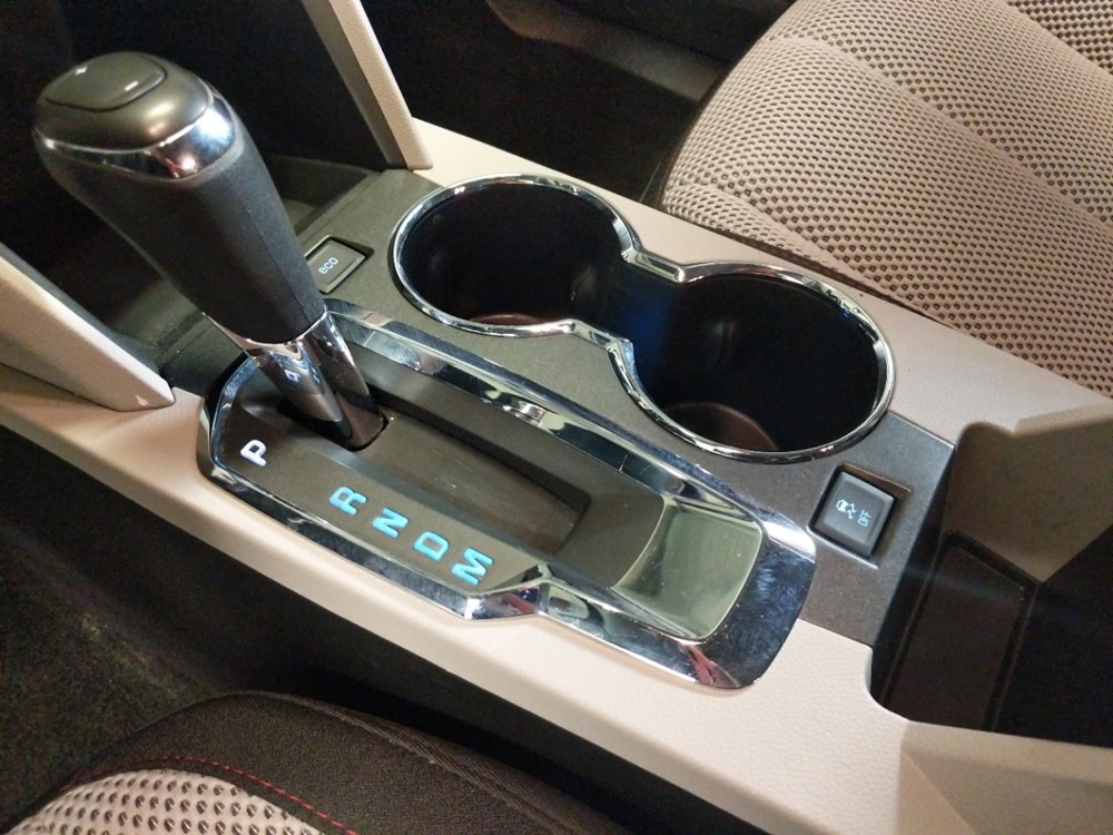 2017 Chevrolet Equinox - Center Console/Cup Holders