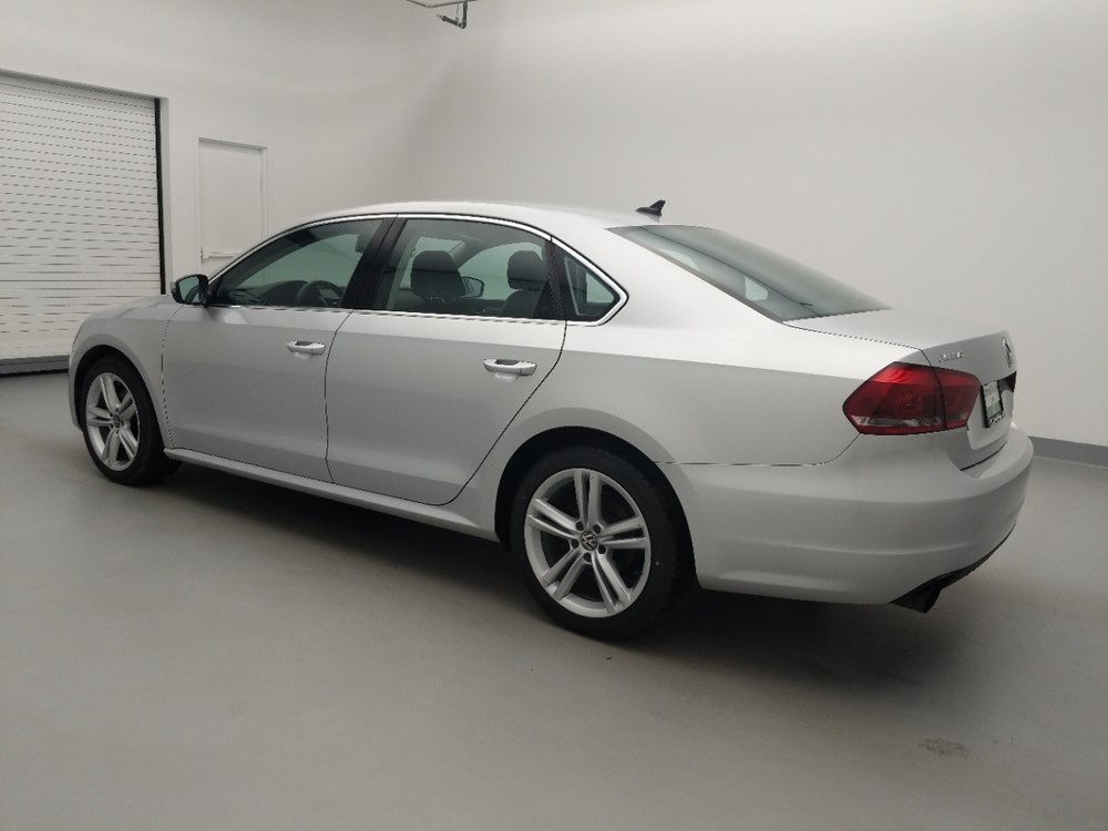 2014 Volkswagen Passat - Driver Rear Side