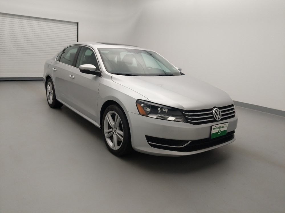 2014 Volkswagen Passat - Passenger Front Bumper