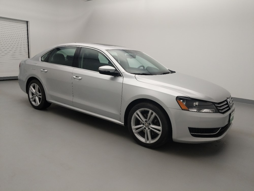 2014 Volkswagen Passat - Passenger Front Side