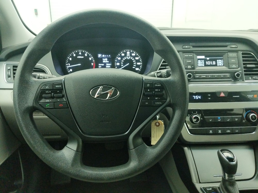 2017 Hyundai Sonata - Driver Dash