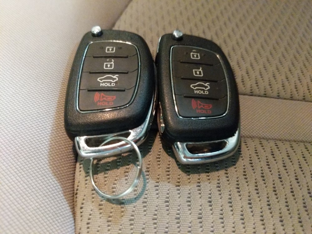 2017 Hyundai Sonata - Keys