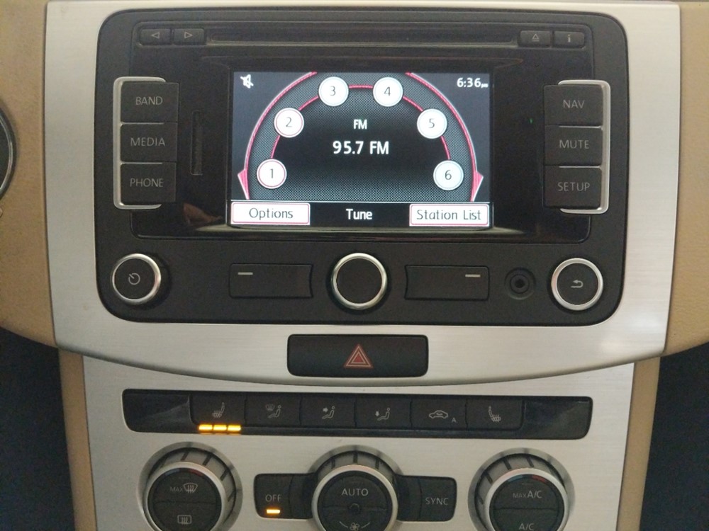 2015 Volkswagen CC - Stereo Package