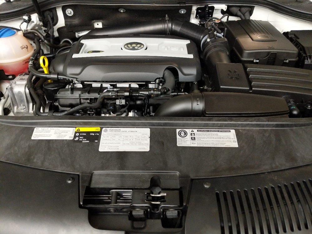 2015 Volkswagen CC - Engine