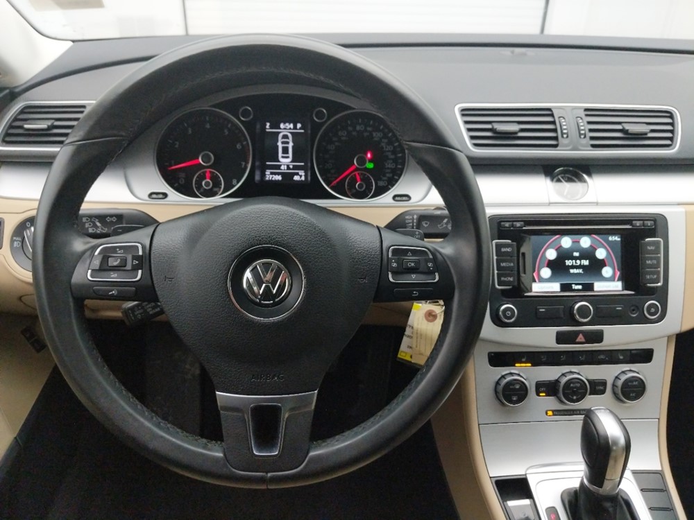 2015 Volkswagen CC - Driver Dash