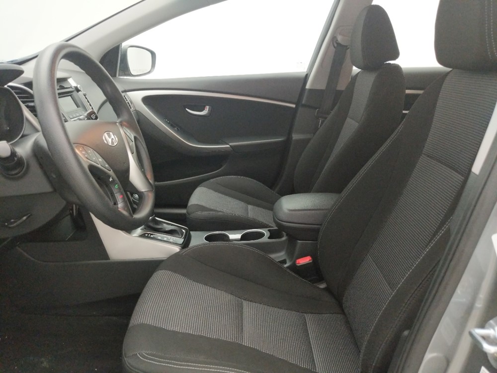 2017 Hyundai Elantra - Driver Front Seat