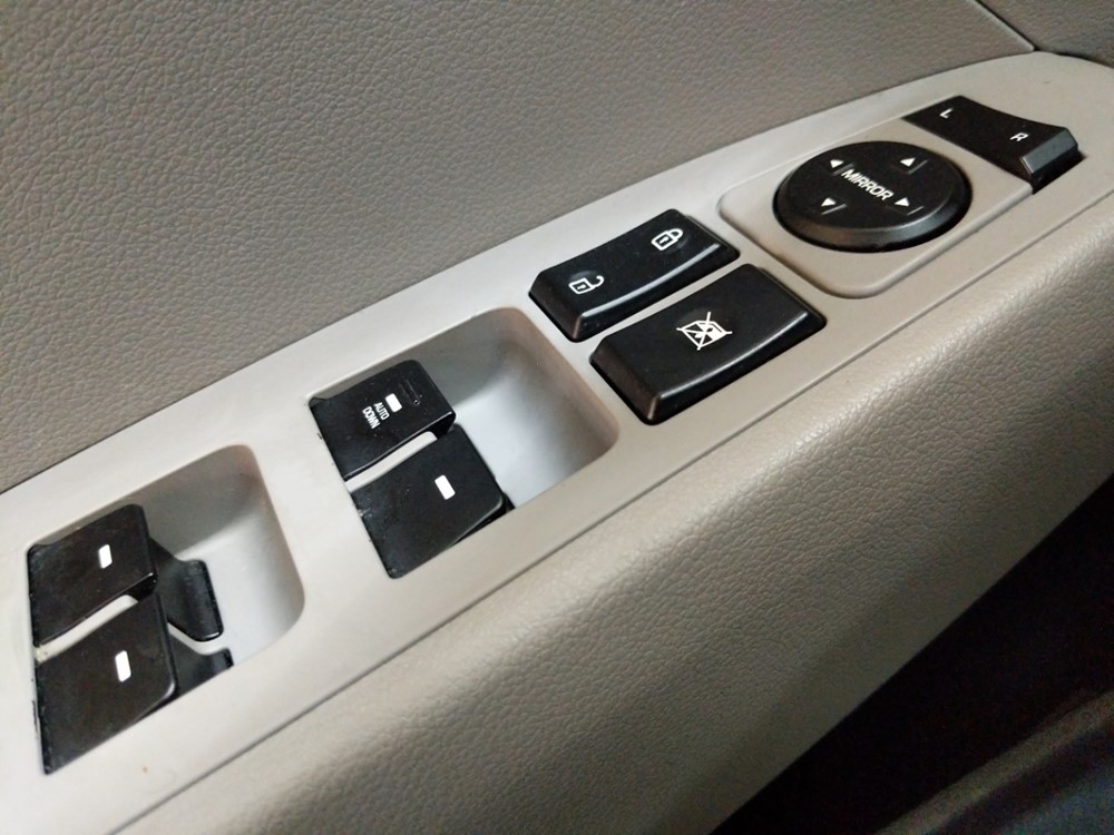 2017 Hyundai Elantra - Driver Power Windows/Lock Control