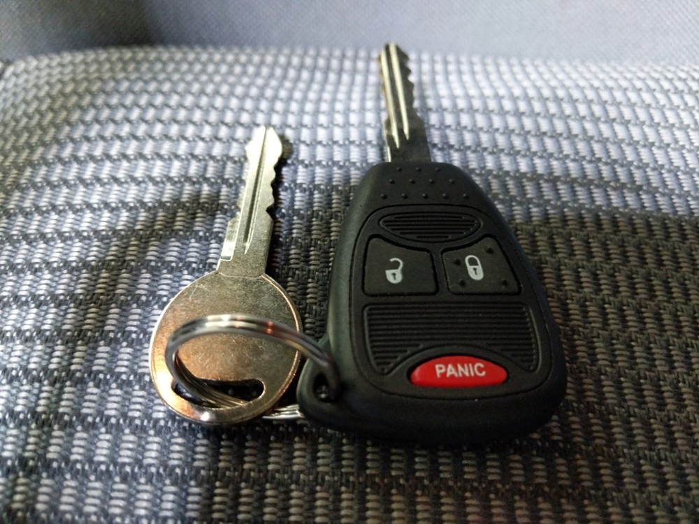 2011 Dodge Dakota - Keys