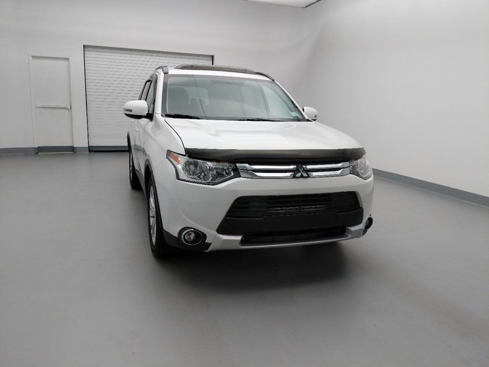 2015 Mitsubishi Outlander - Passenger Front Hood