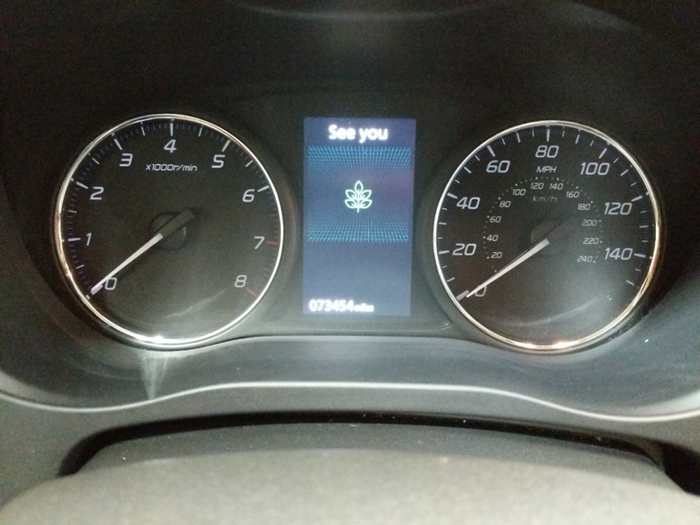 2015 Mitsubishi Outlander - Odometer Close Up