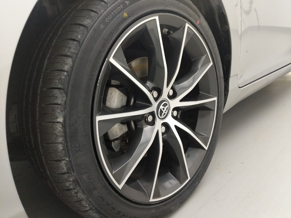 2016 Toyota Camry - Wheel