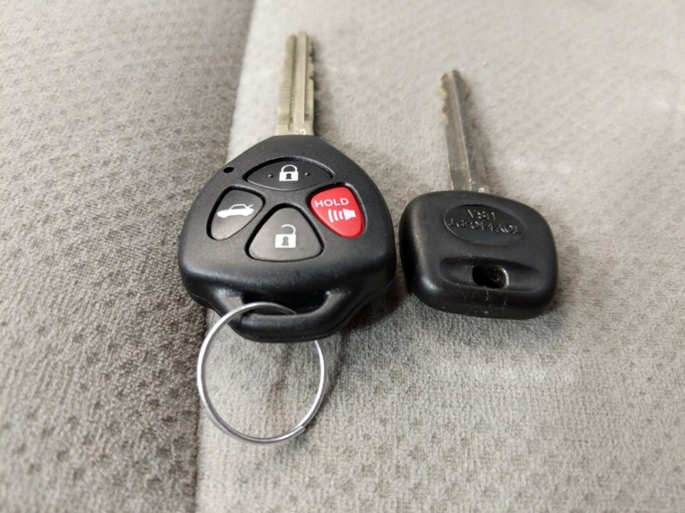 2013 Toyota Corolla - Keys