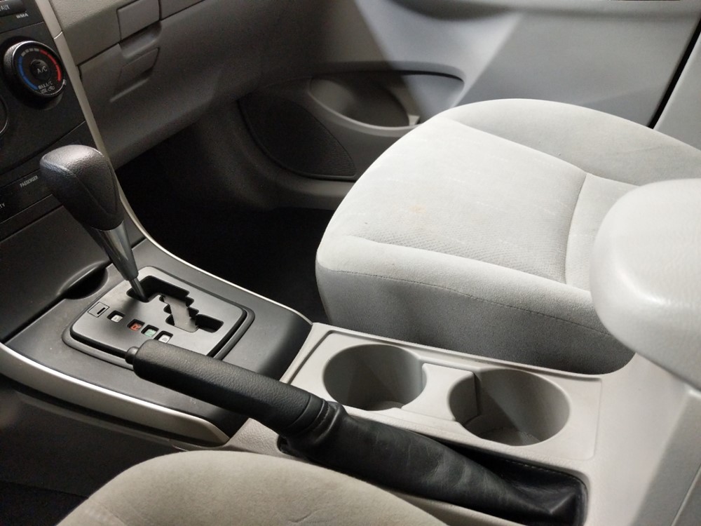 2013 Toyota Corolla - Center Console/Cup Holders