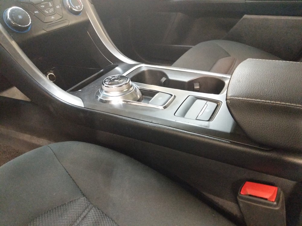 2017 Ford Fusion - Center Console/Cup Holders