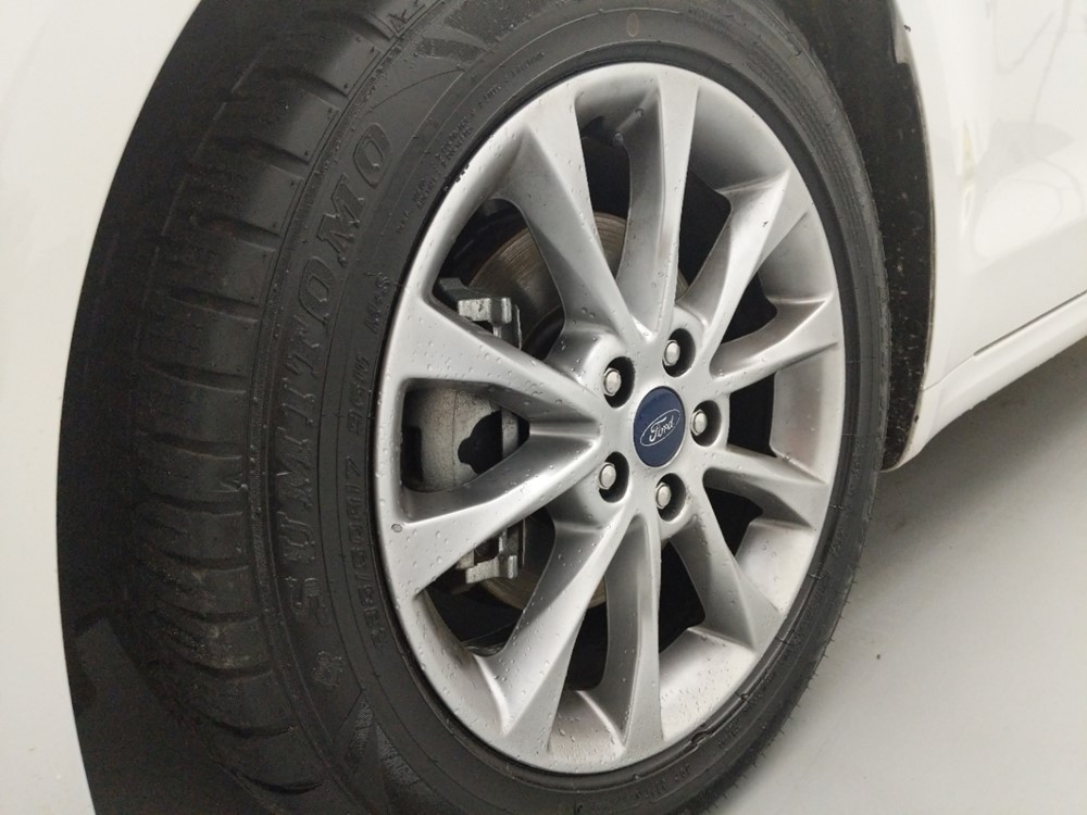 2017 Ford Fusion - Wheel