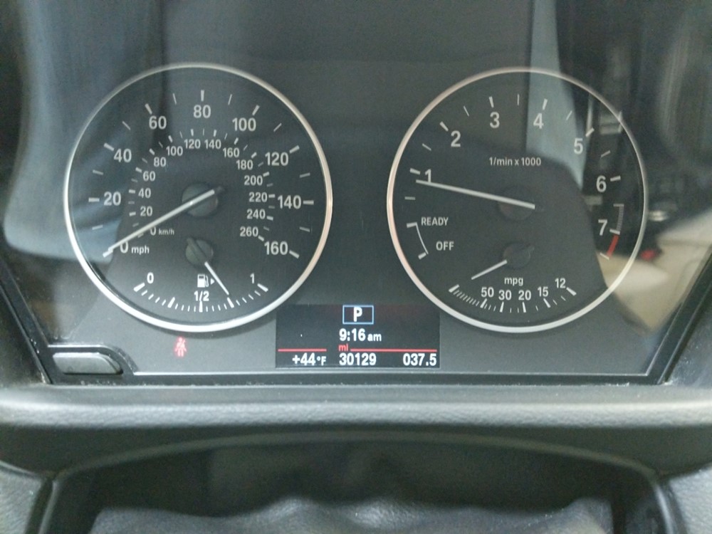 2016 BMW X1 - Odometer Close Up