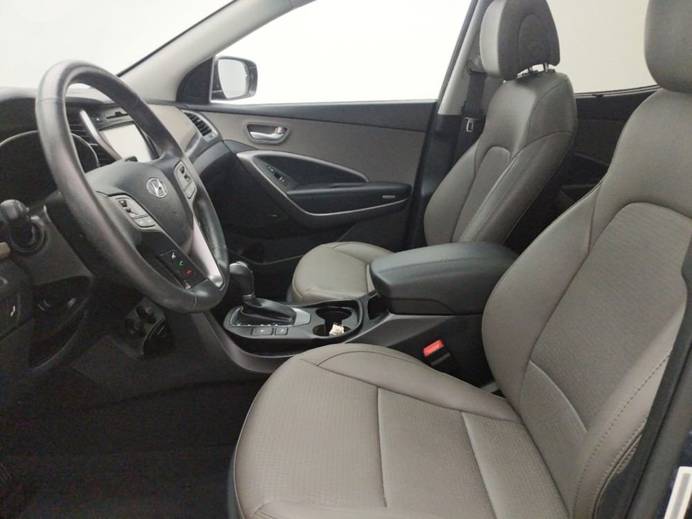 2015 Hyundai Santa Fe - Driver Front Seat