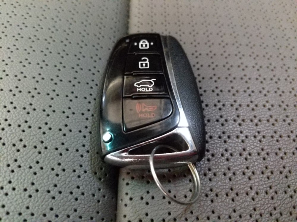 2015 Hyundai Santa Fe - Keys