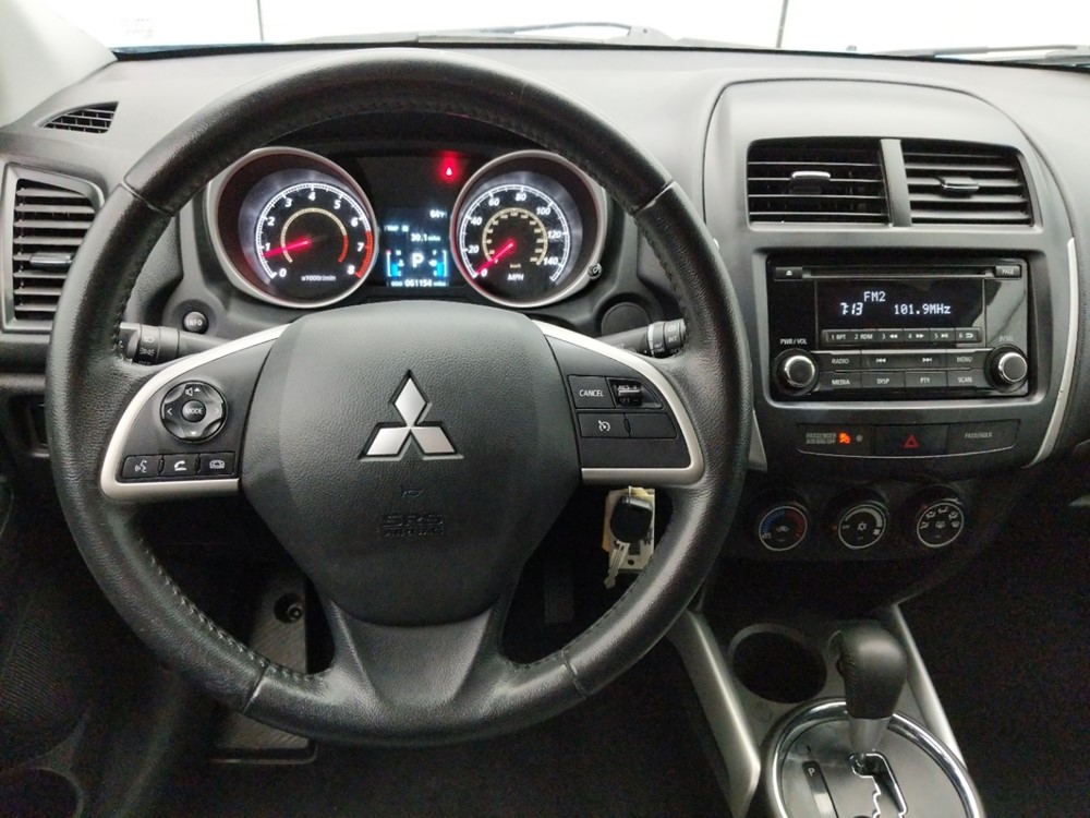 2014 Mitsubishi Outlander - Driver Dash