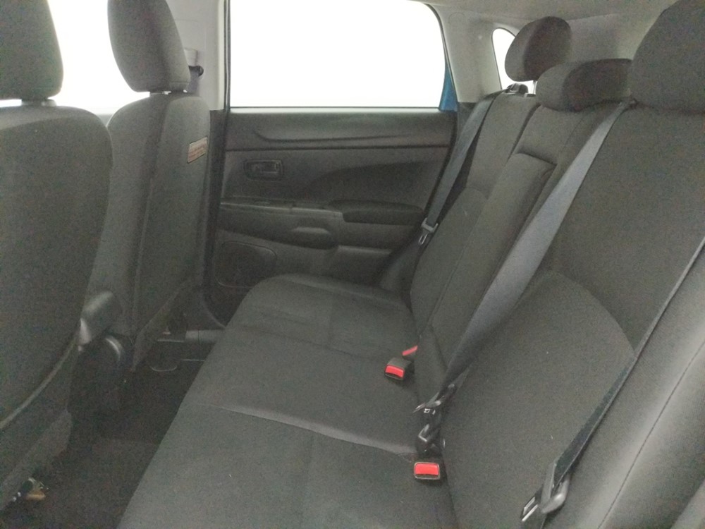 2014 Mitsubishi Outlander - Driver Rear Seat