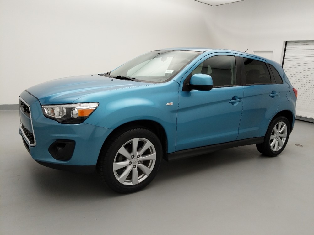 2014 Mitsubishi Outlander - Driver Front Side