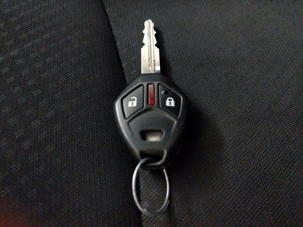 2015 Mitsubishi Outlander - Keys