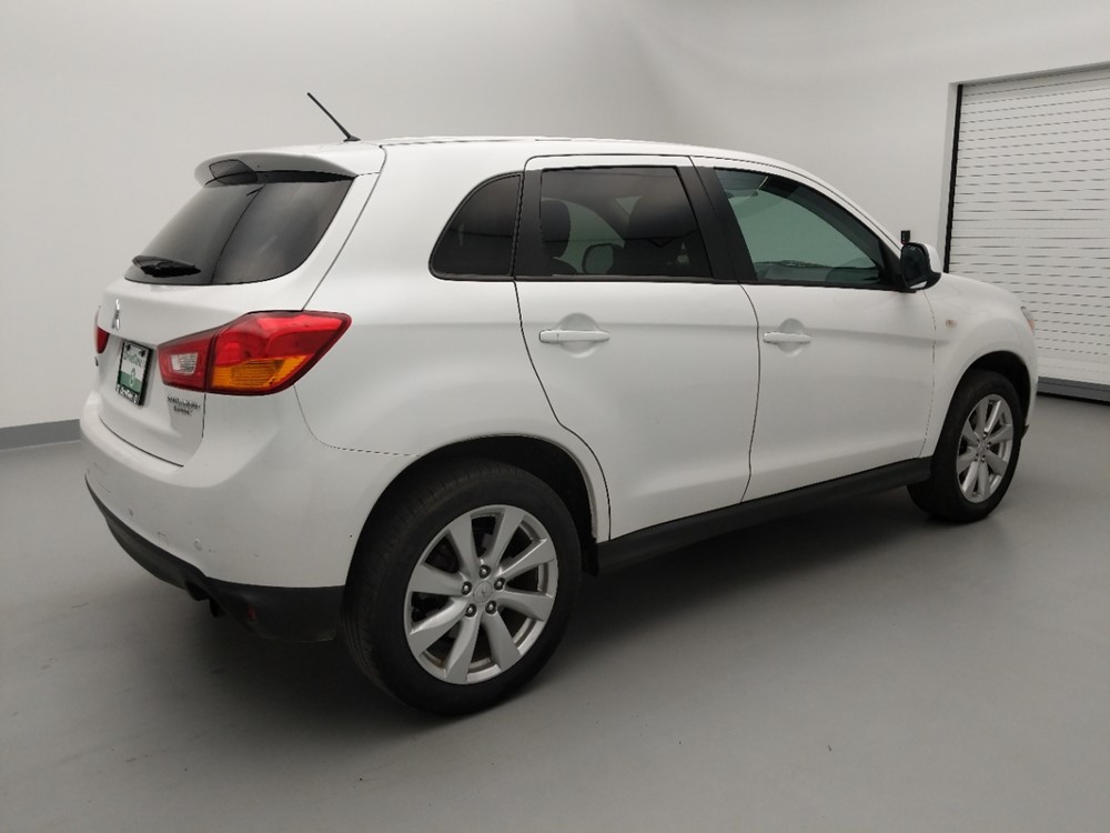 2015 Mitsubishi Outlander - Passenger Rear Side