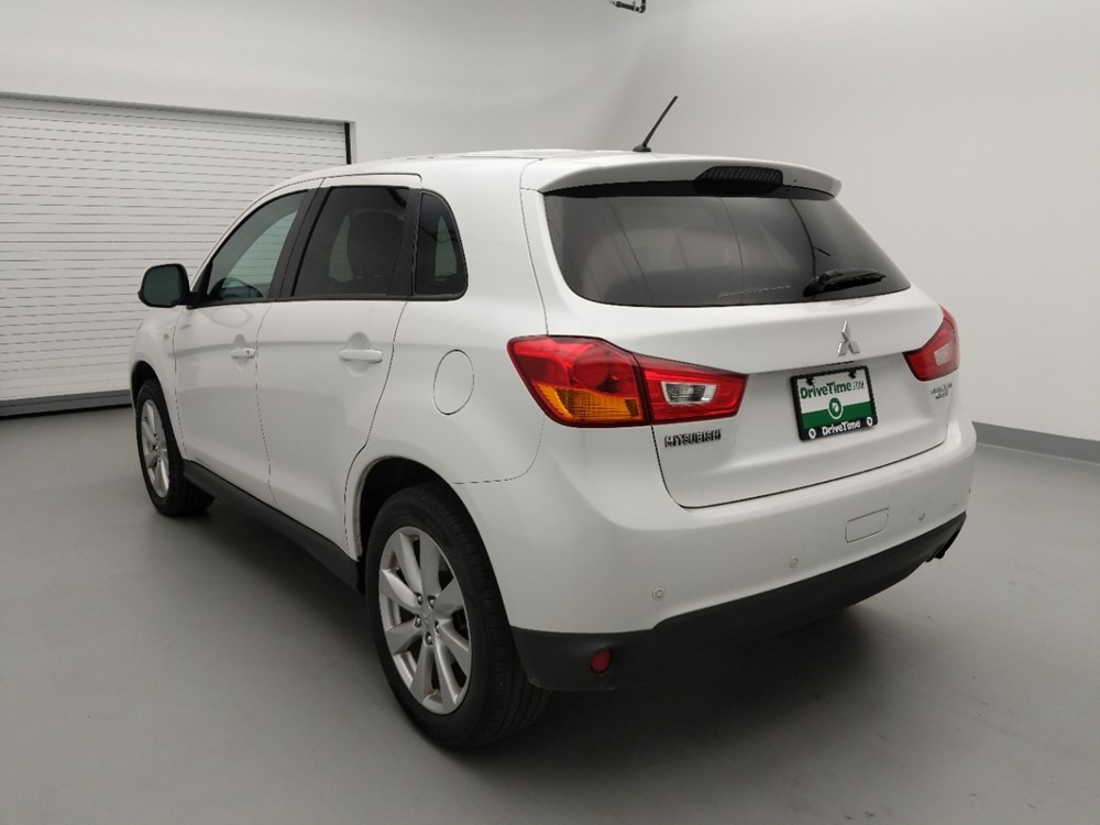 2015 Mitsubishi Outlander - Driver Rear Bumper