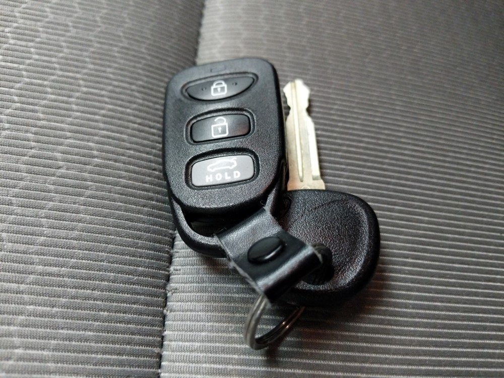 2017 Hyundai Elantra - Keys