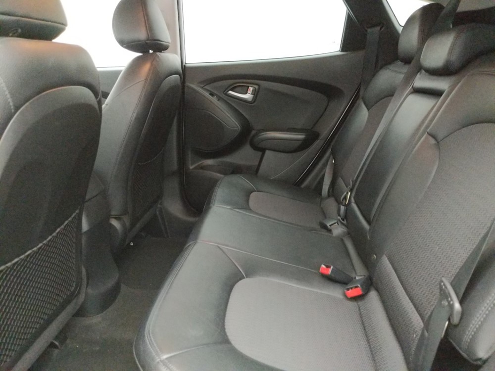 2012 Hyundai Tucson - Driver Rear Seat