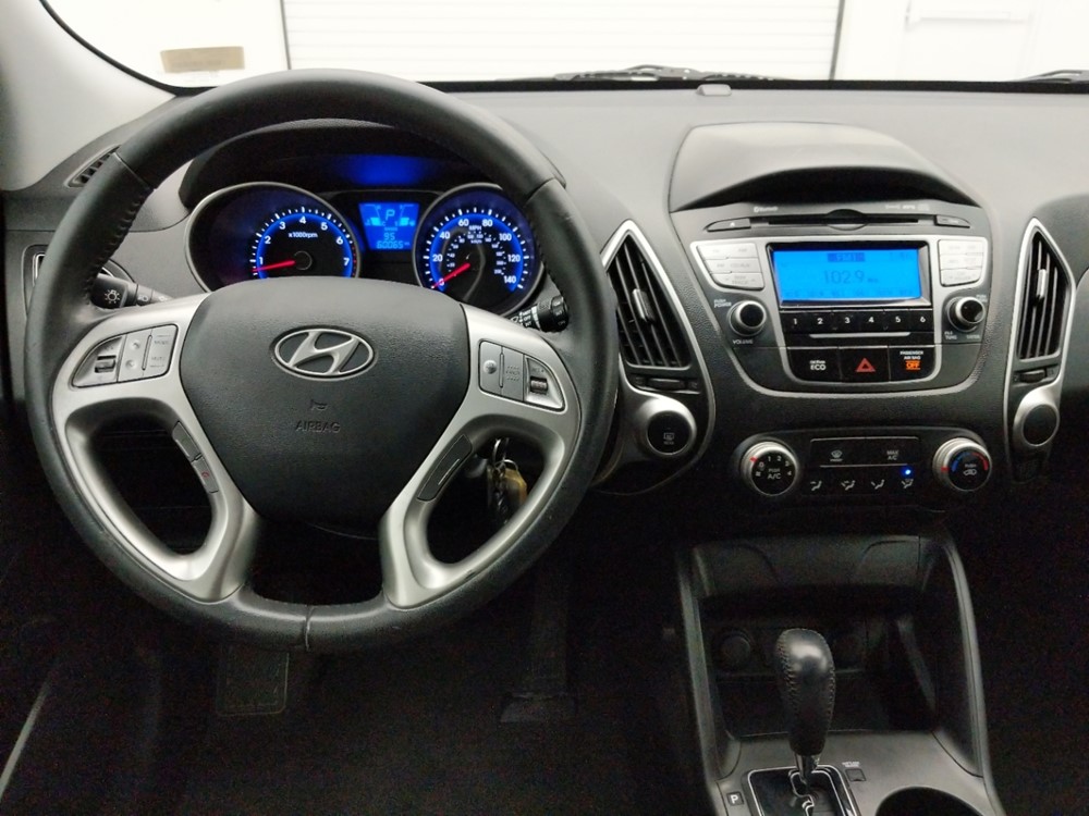 2012 Hyundai Tucson - Driver Dash