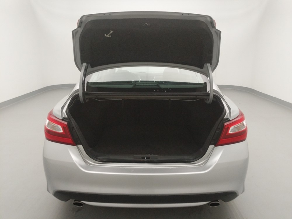 2017 Nissan Altima - Trunk