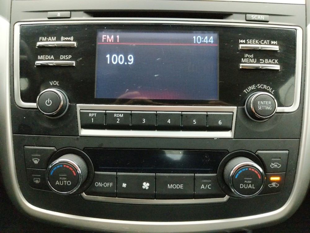 2017 Nissan Altima - Stereo Package