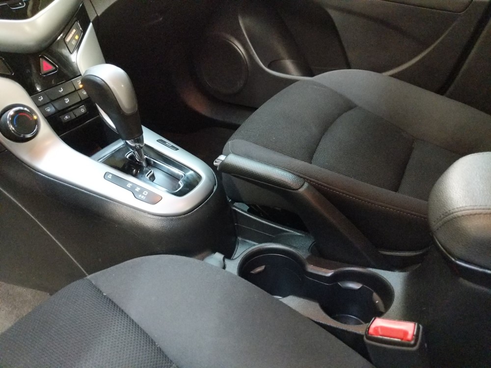 2014 Chevrolet Cruze - Center Console/Cup Holders