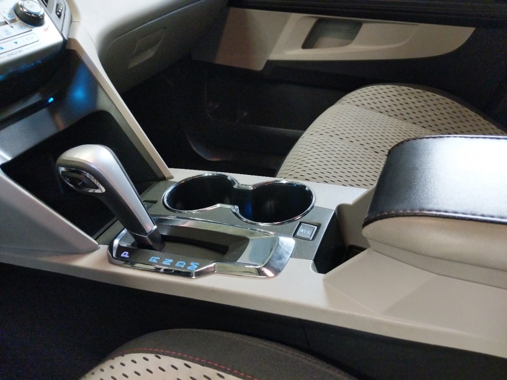 2014 Chevrolet Equinox - Center Console/Cup Holders