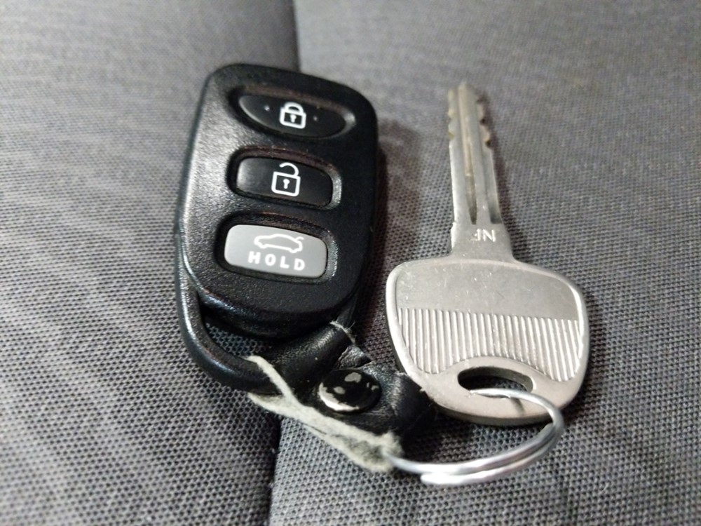 2014 Hyundai Elantra - Keys