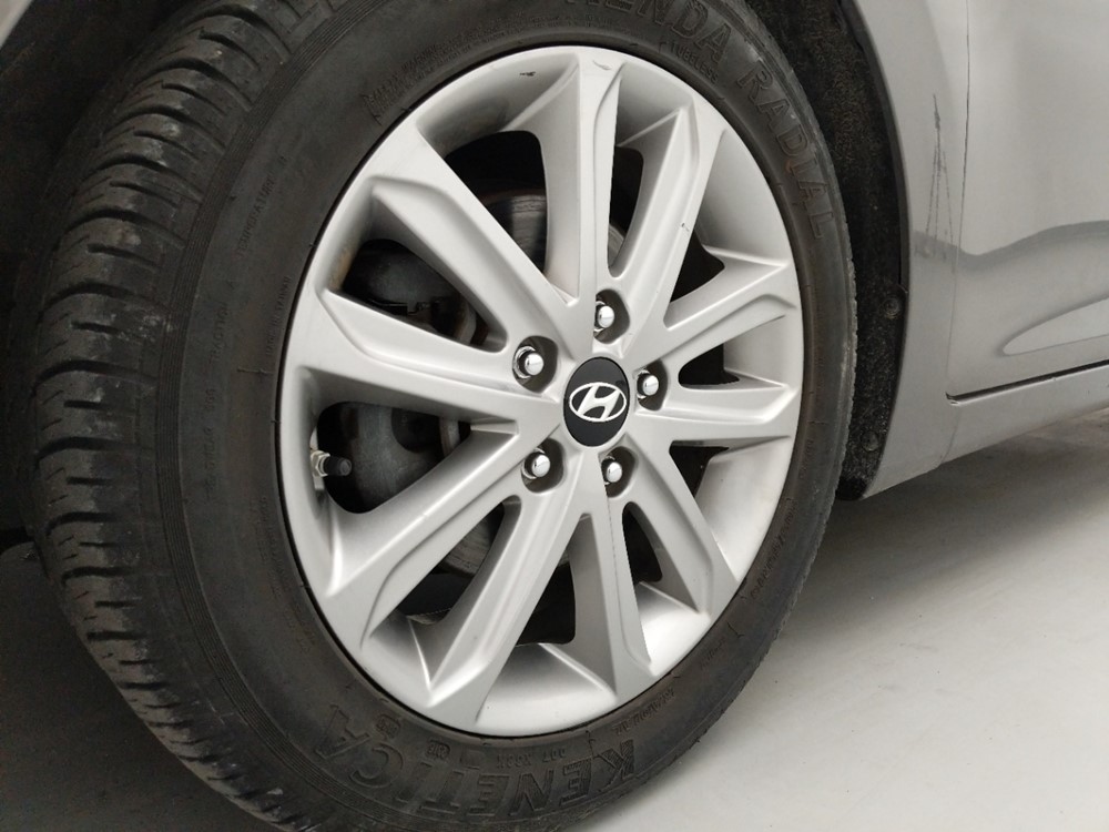 2014 Hyundai Elantra - Wheel