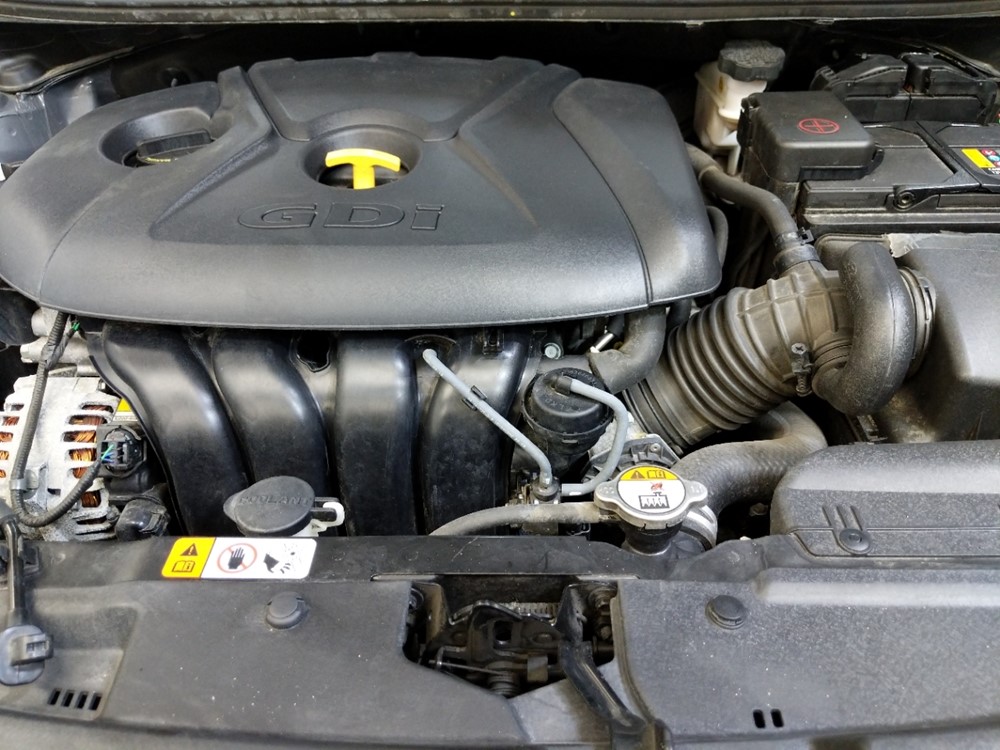 2017 Hyundai Elantra - Engine