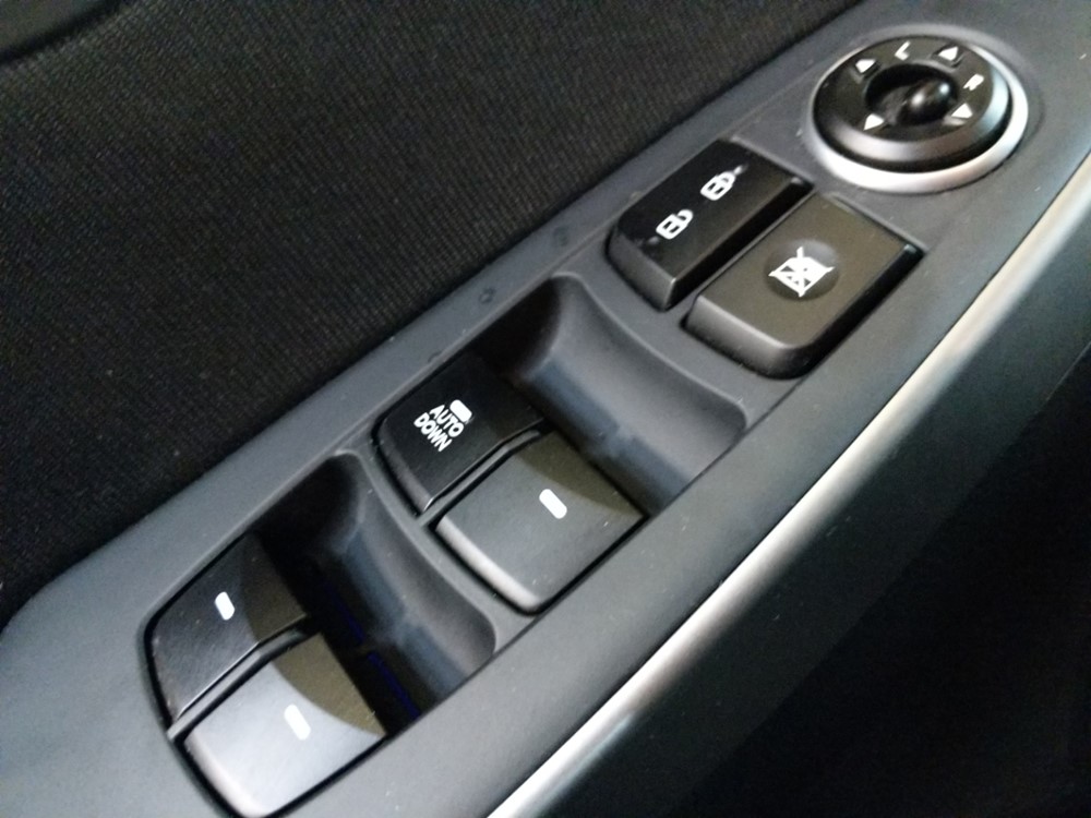 2017 Hyundai Elantra - Driver Power Windows/Lock Control